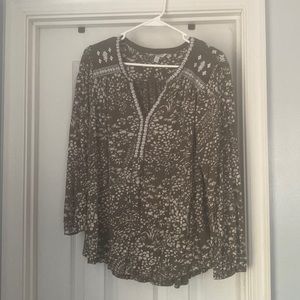 Plus size women’s shirt